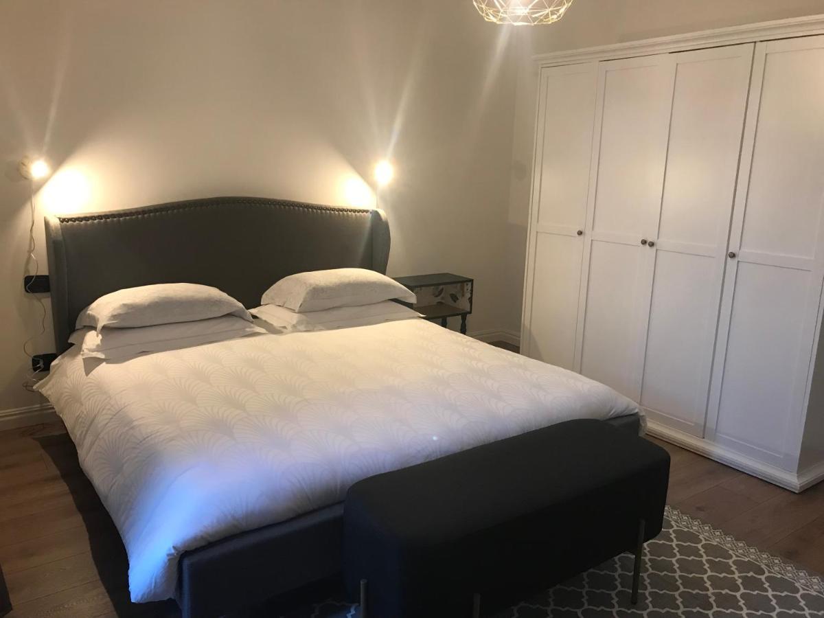Al Viale 2 Apartment Negrar Bagian luar foto